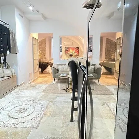 Le Petit Bijou Di Dolceacqua, Per Un Momento Romantico